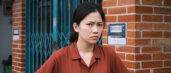 Hàng xóm lắp camera chỉ thẳng sang nhà tôi, bực mình tôi lắp lại một cái quay sang lại nhà họ, thì họ làm um xùm lên, đến khi được phân giải thì tôi âm thầm cảm ơn anh hàng xóm